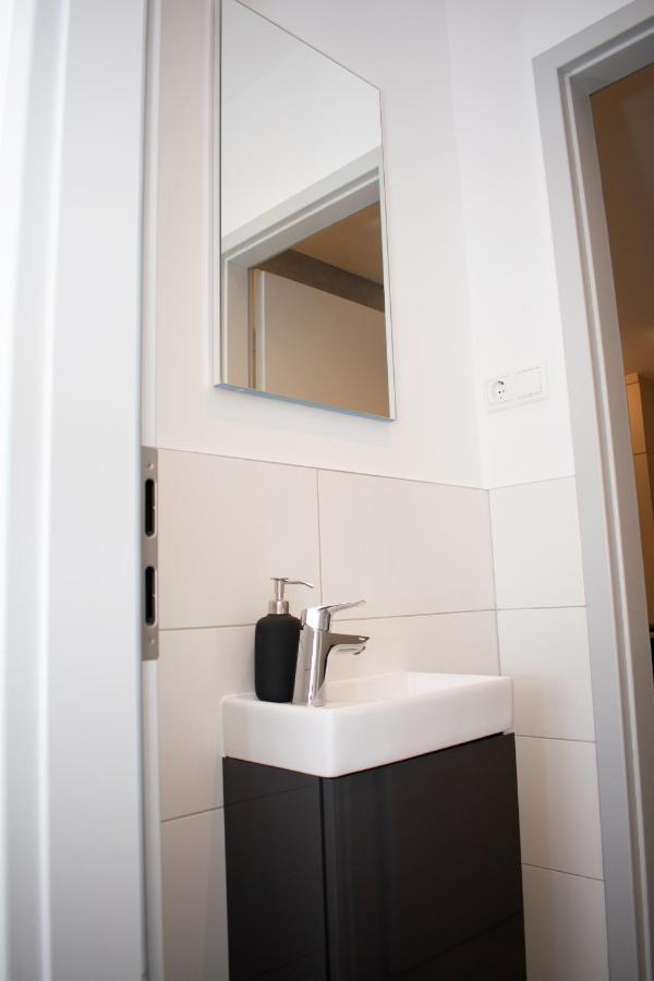 Luxury Cozy 2 Bdr Downtown Apt.5 Boedapest Buitenkant foto